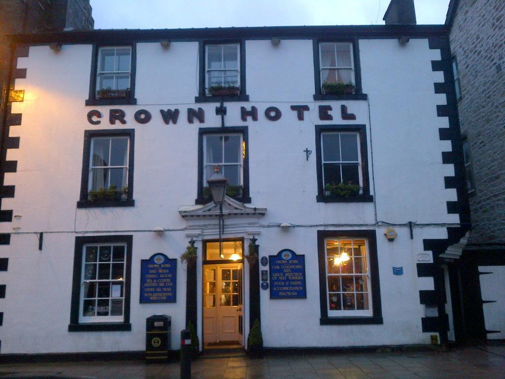 Crown Hotel Langholm Exterior photo