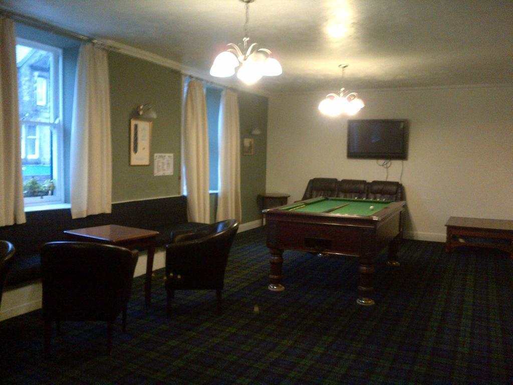 Crown Hotel Langholm Exterior photo